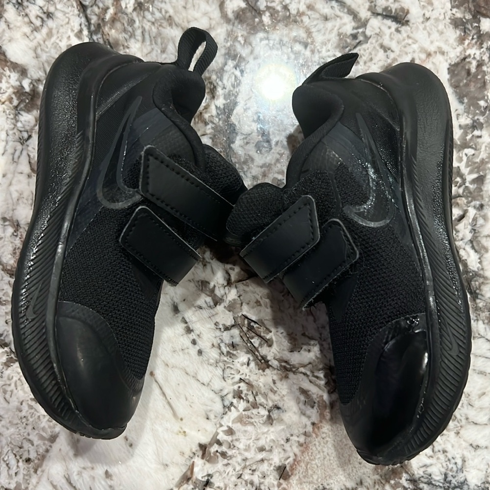 Nike Sneakers Sz 7c